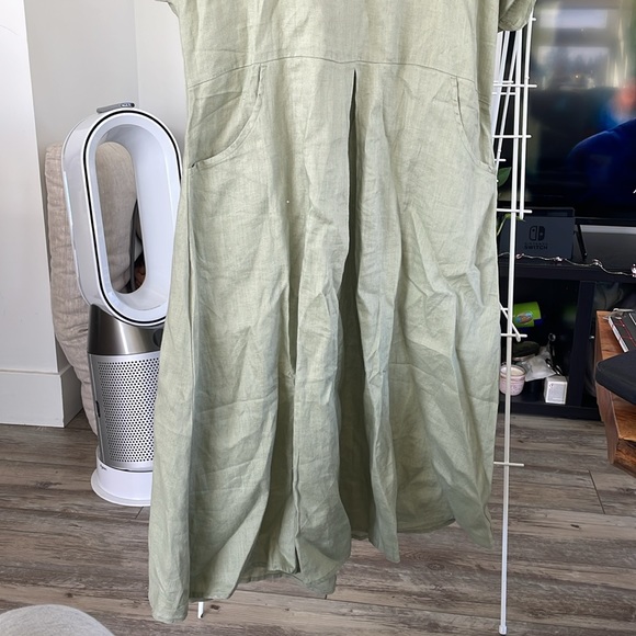 Super cute and sustainable. Only worn once. - Picture 3 of 7